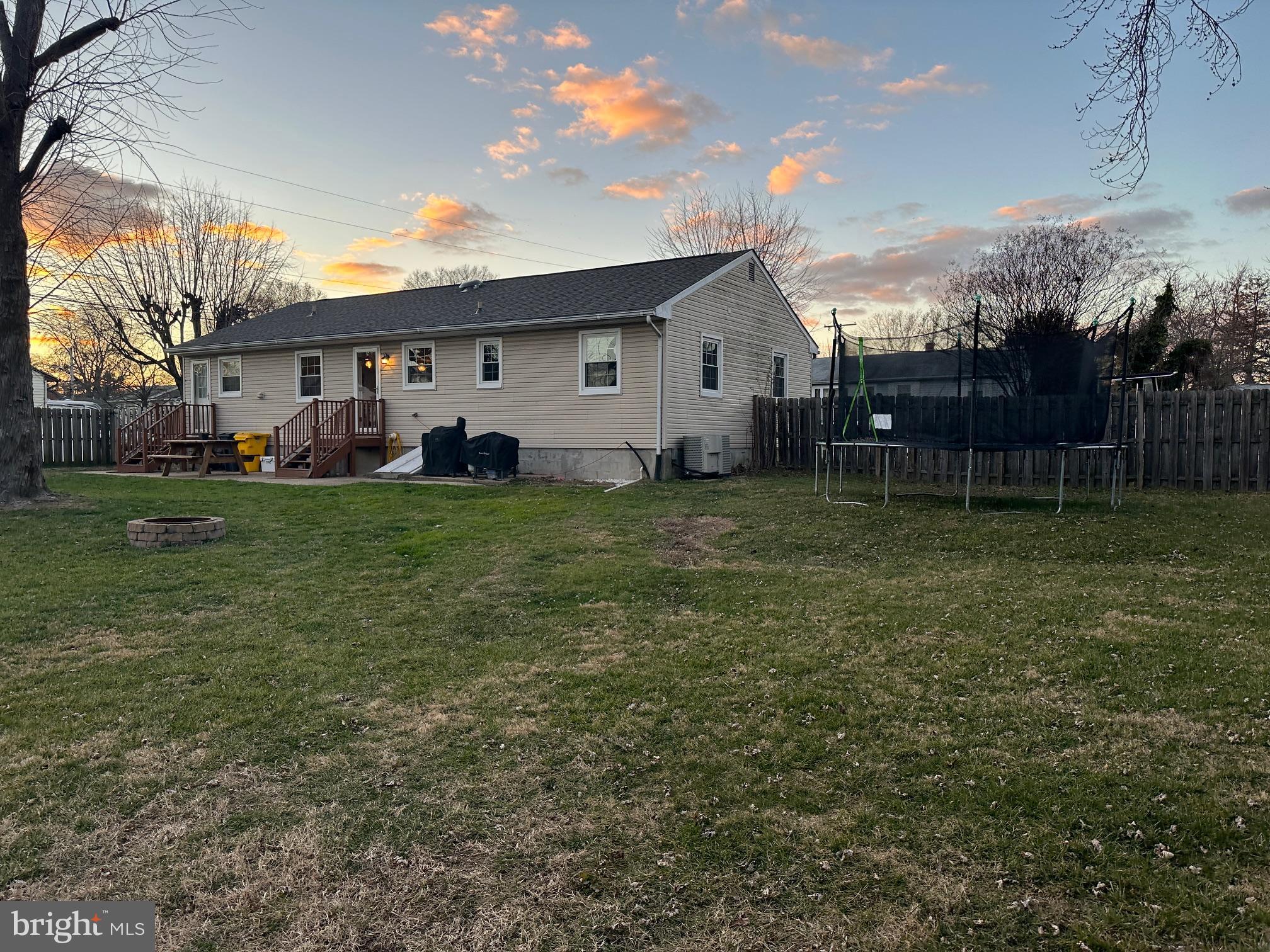 RIVIERA BEACH - Residential