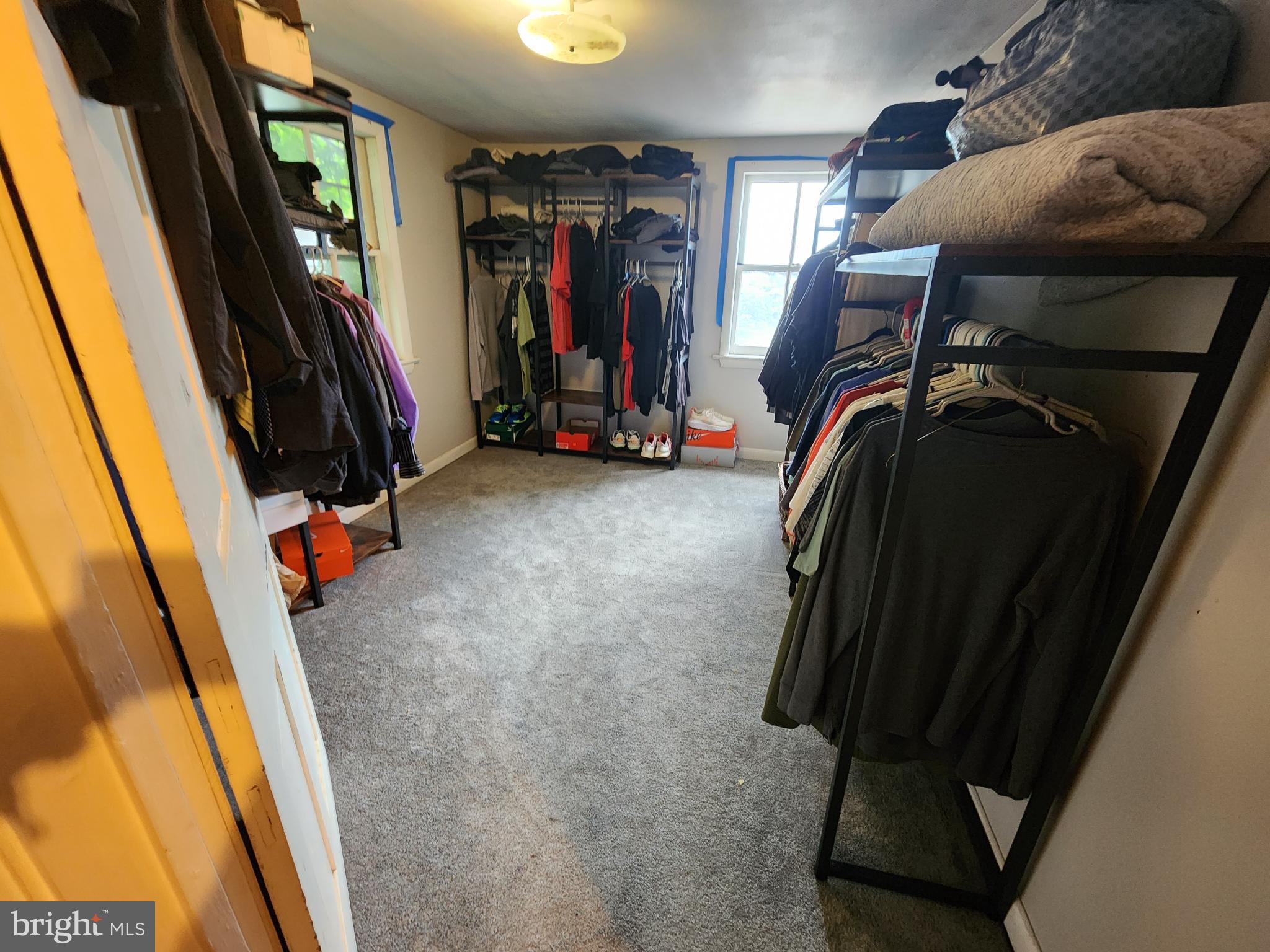 VILLAGE OF LINGLESTOWN - Residential Income