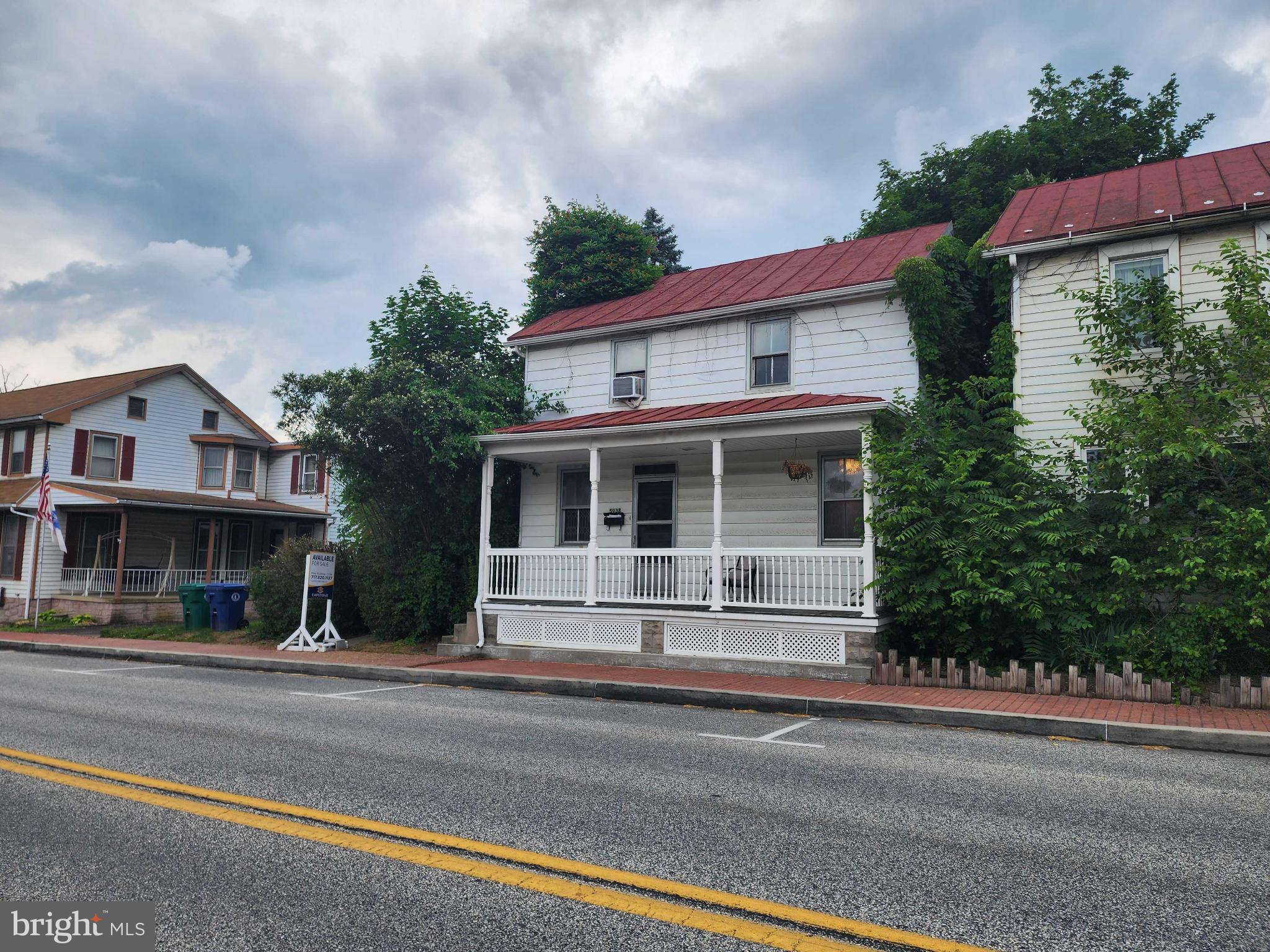 This historic 3 bedroom, 1 bathroom house just west of the square in Linglestown presents an excellent opportunity for an investor looking to add to their single-family rental portfolio. There is significant value-add potential for the property, which has been partly updated but could benefit from further improvements.