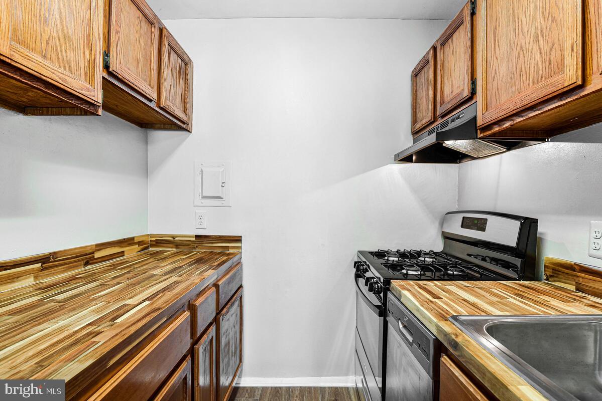 OCCOQUAN RIDGE CONDO - Residential