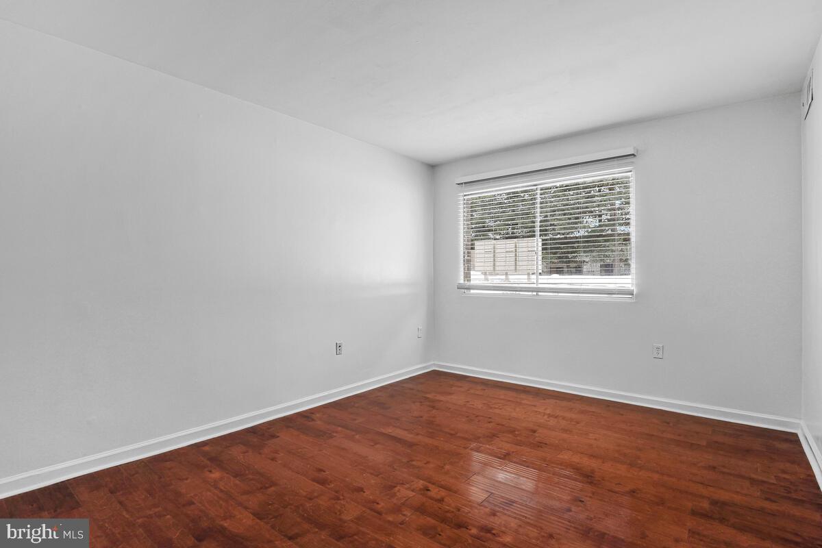 OCCOQUAN RIDGE CONDO - Residential