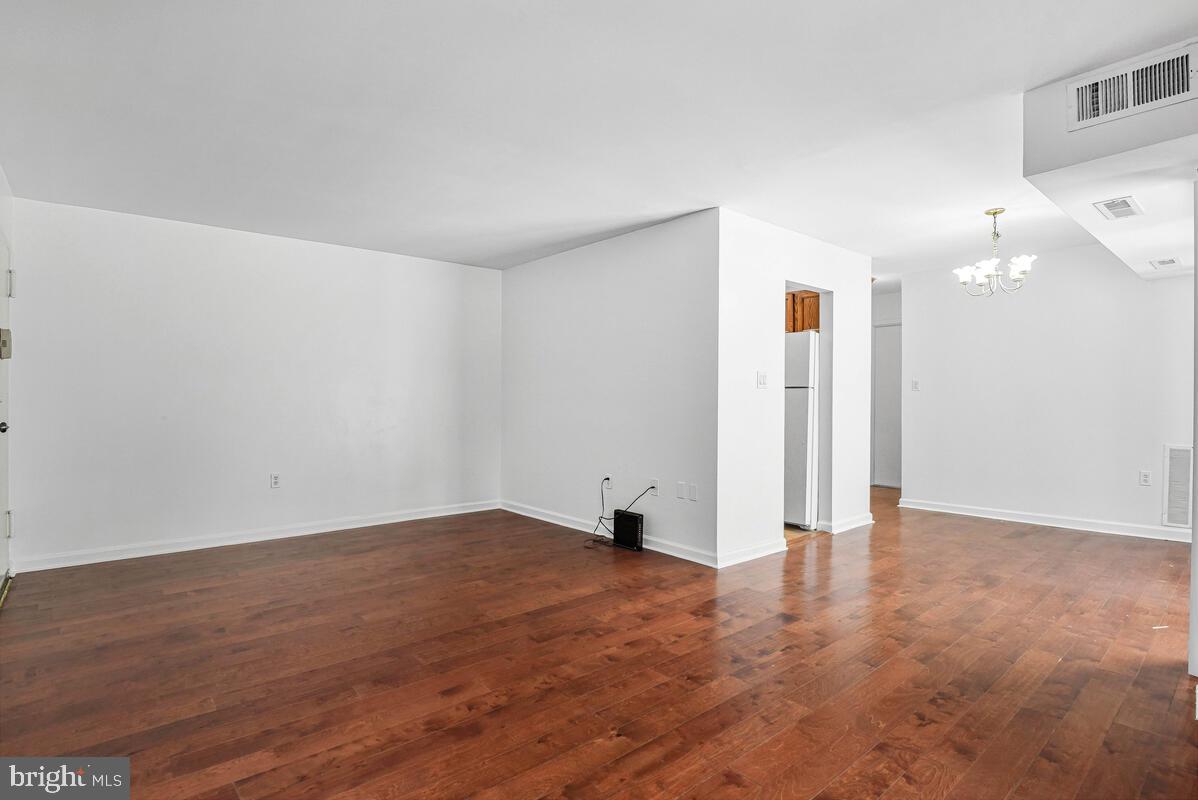 OCCOQUAN RIDGE CONDO - Residential