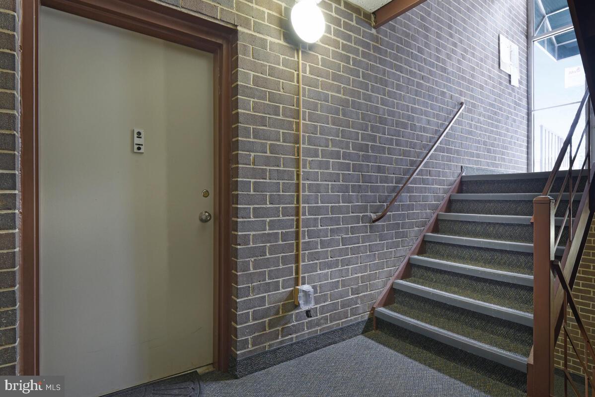 OCCOQUAN RIDGE CONDO - Residential