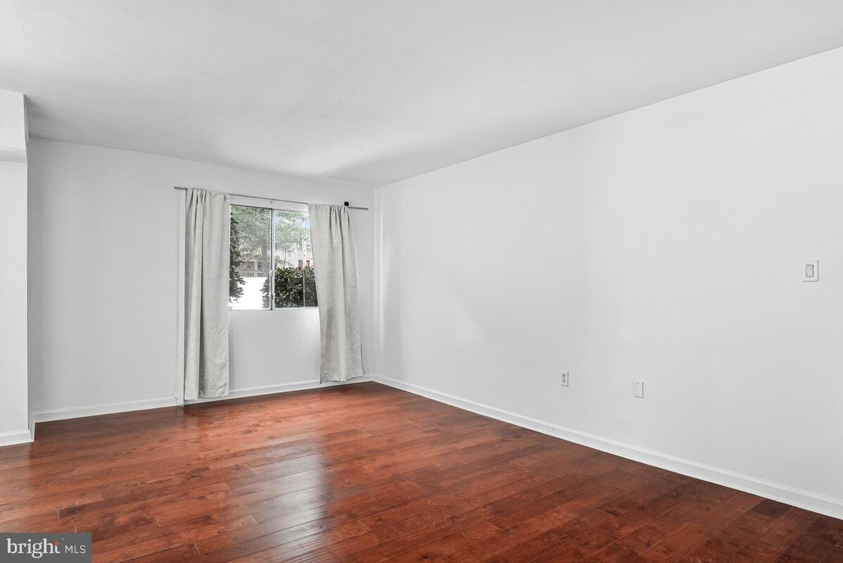 OCCOQUAN RIDGE CONDO - Residential