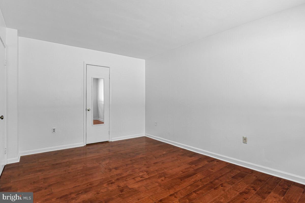 OCCOQUAN RIDGE CONDO - Residential