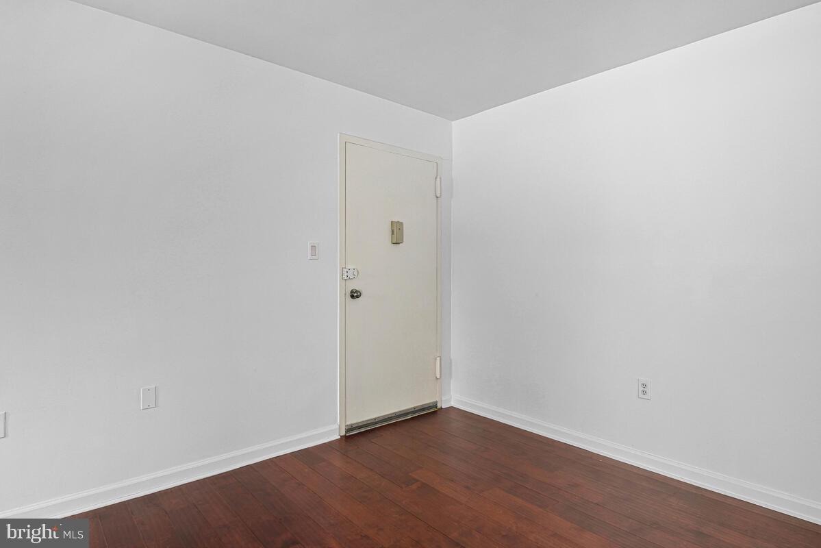 OCCOQUAN RIDGE CONDO - Residential