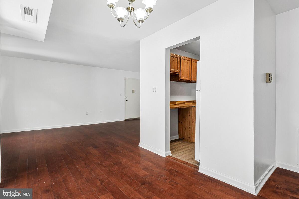 OCCOQUAN RIDGE CONDO - Residential