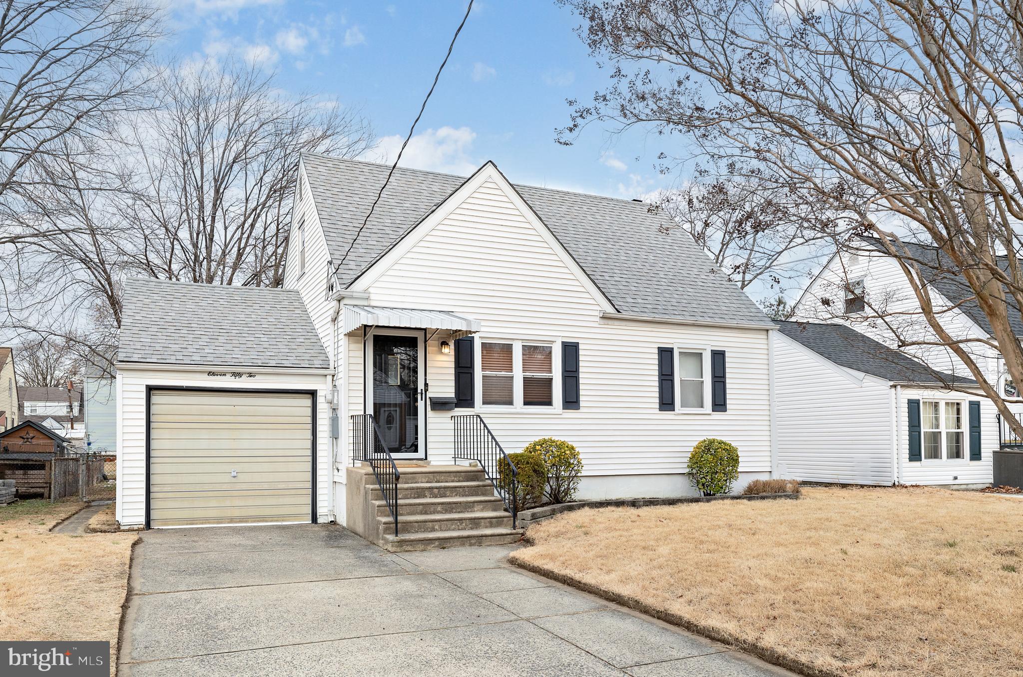 1152 JEFFERSON AVENUE