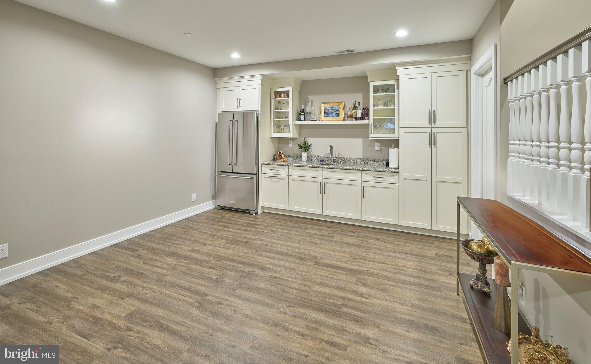 RABBIT RUN CREEK - Residential