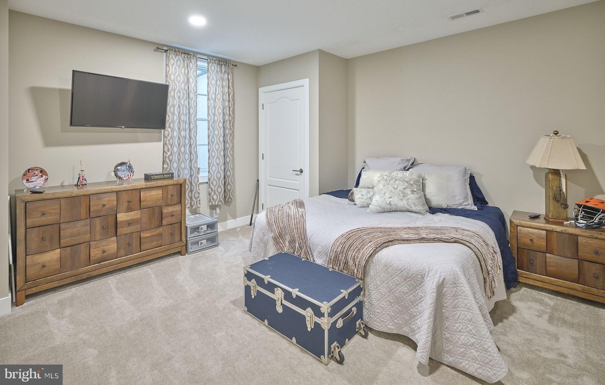 RABBIT RUN CREEK - Residential