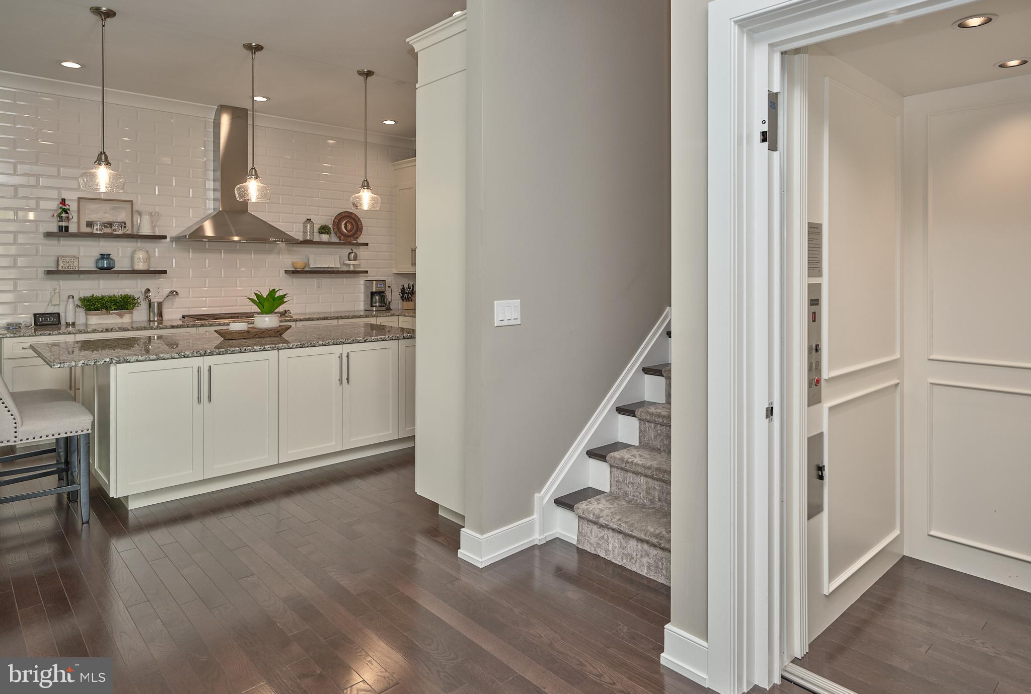 RABBIT RUN CREEK - Residential