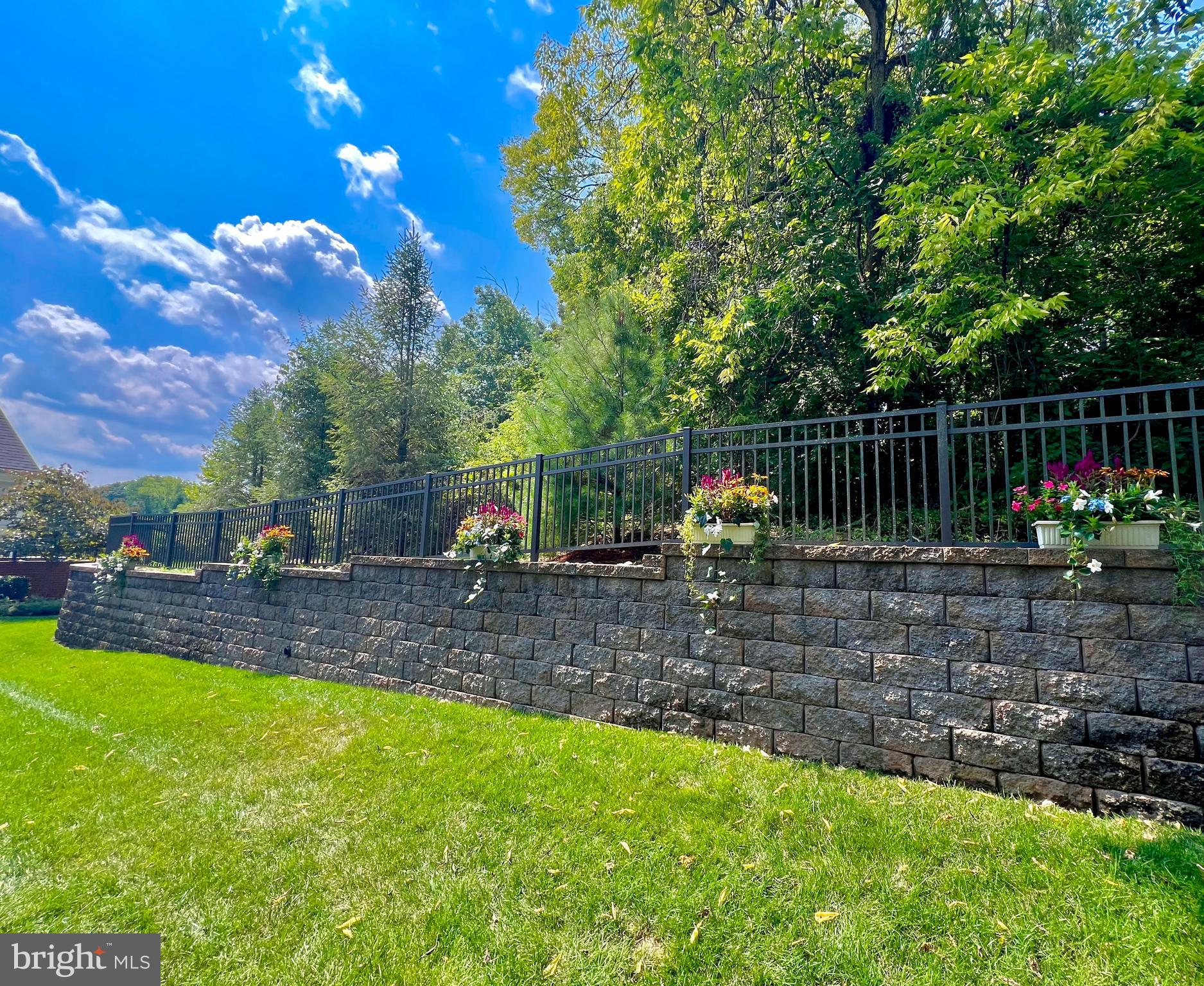 RABBIT RUN CREEK - Residential