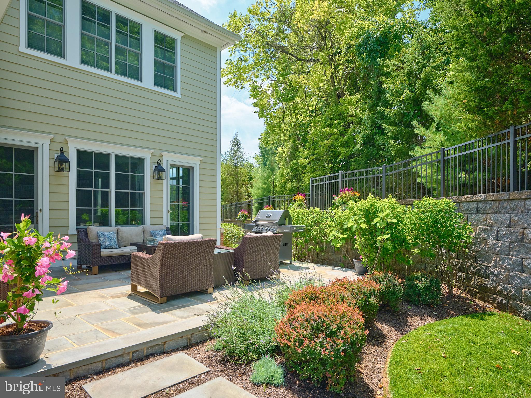 RABBIT RUN CREEK - Residential