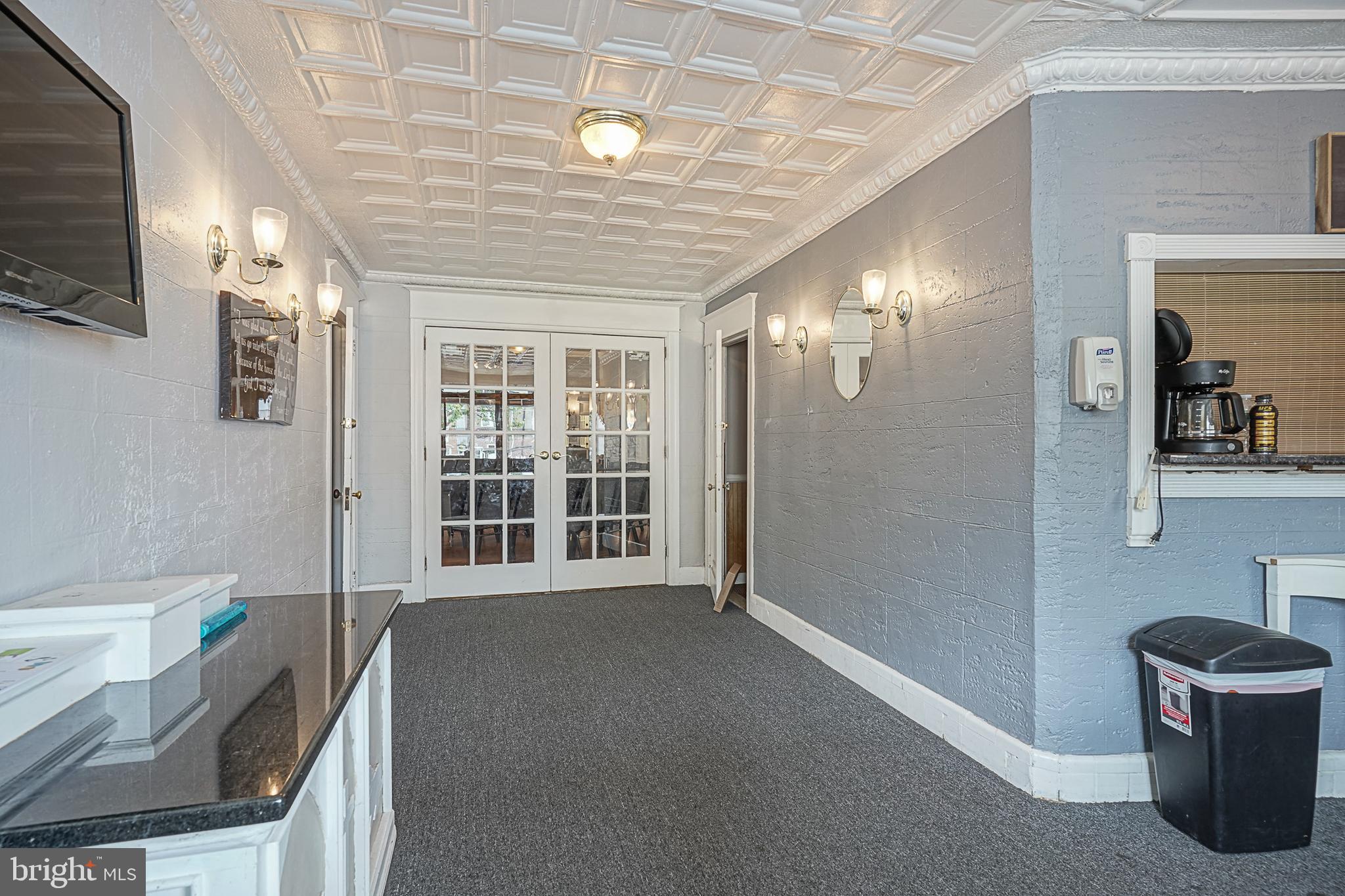 BRIDESBURG - Commercial Sale