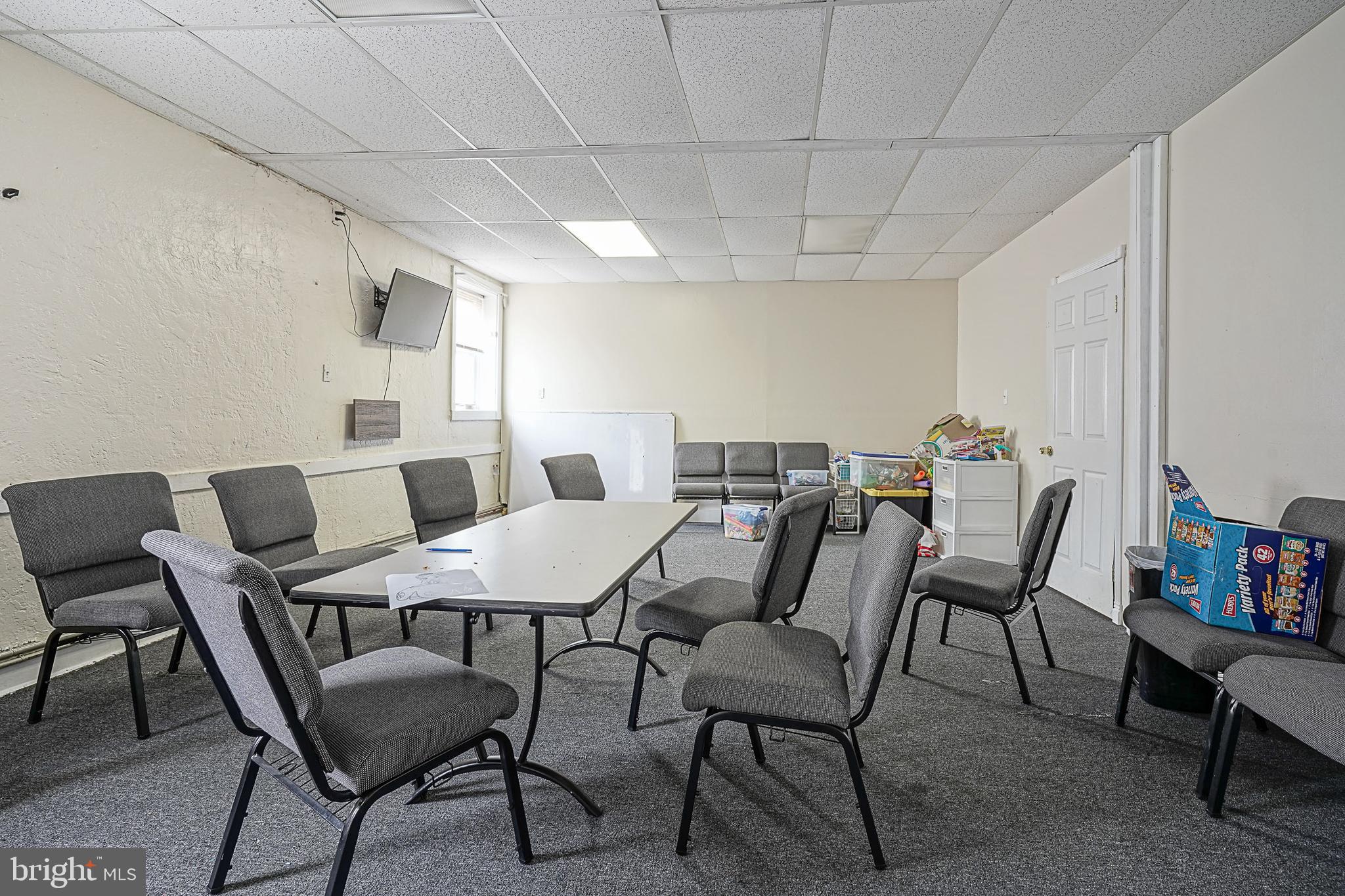 BRIDESBURG - Commercial Sale