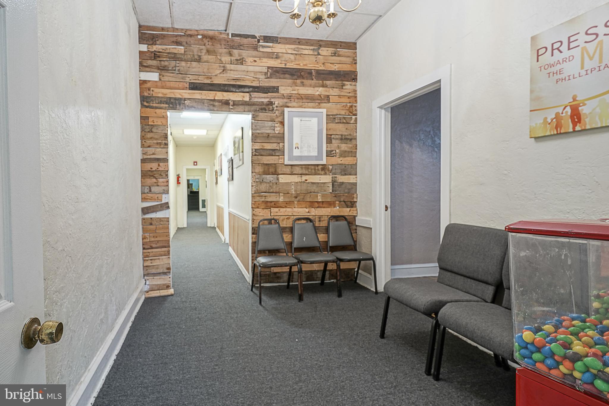 BRIDESBURG - Commercial Sale