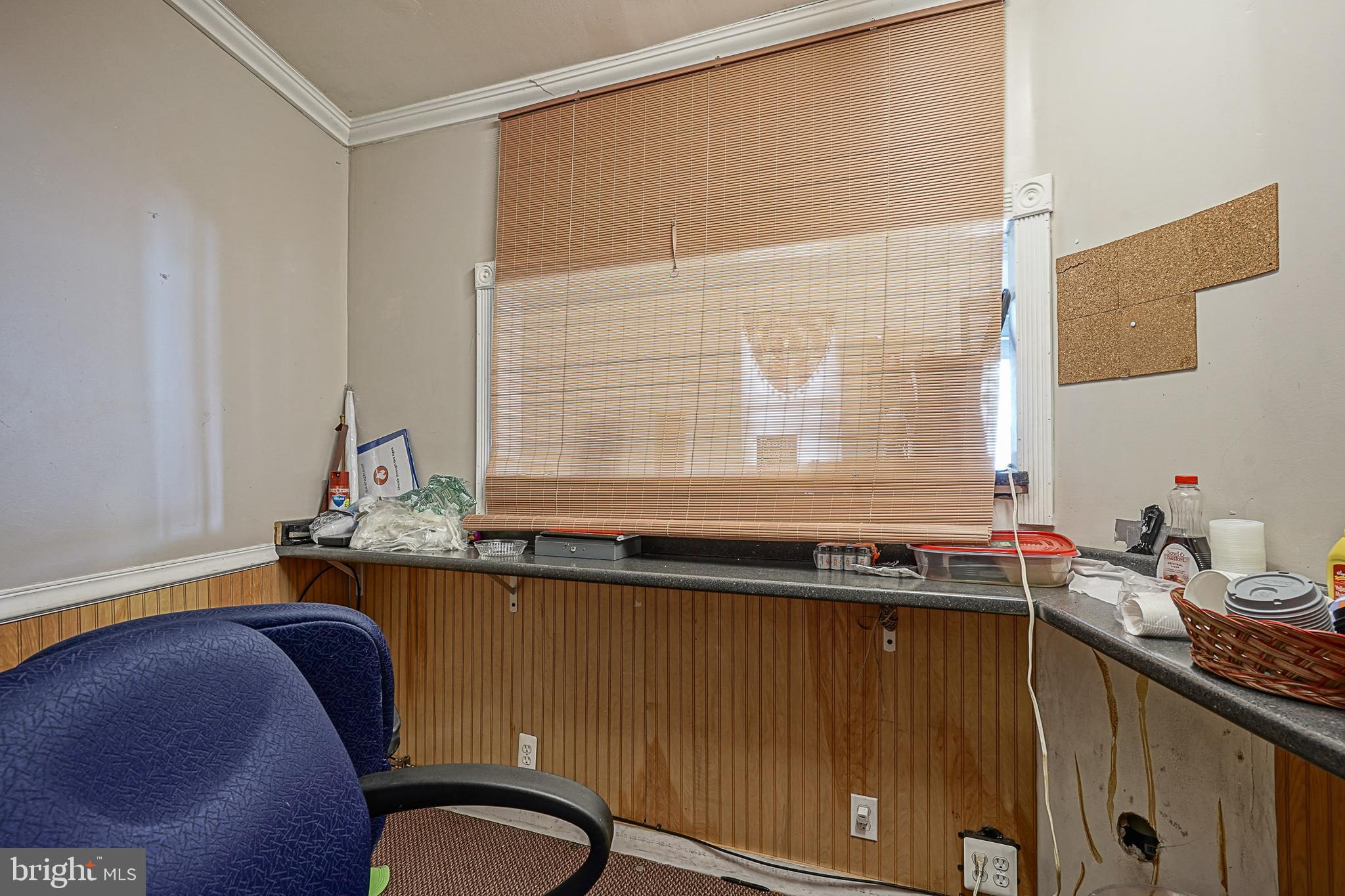 BRIDESBURG - Commercial Sale