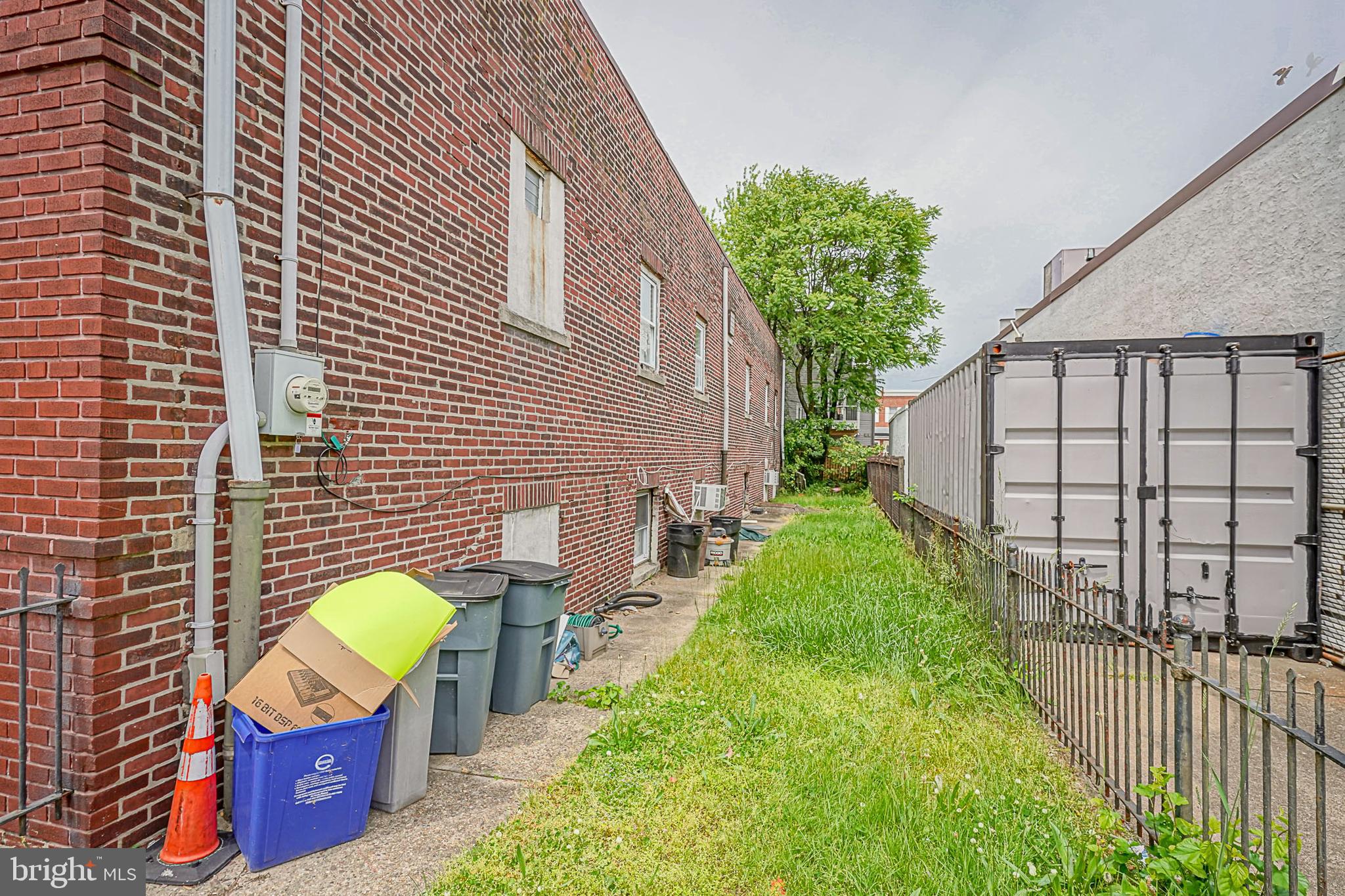 BRIDESBURG - Commercial Sale