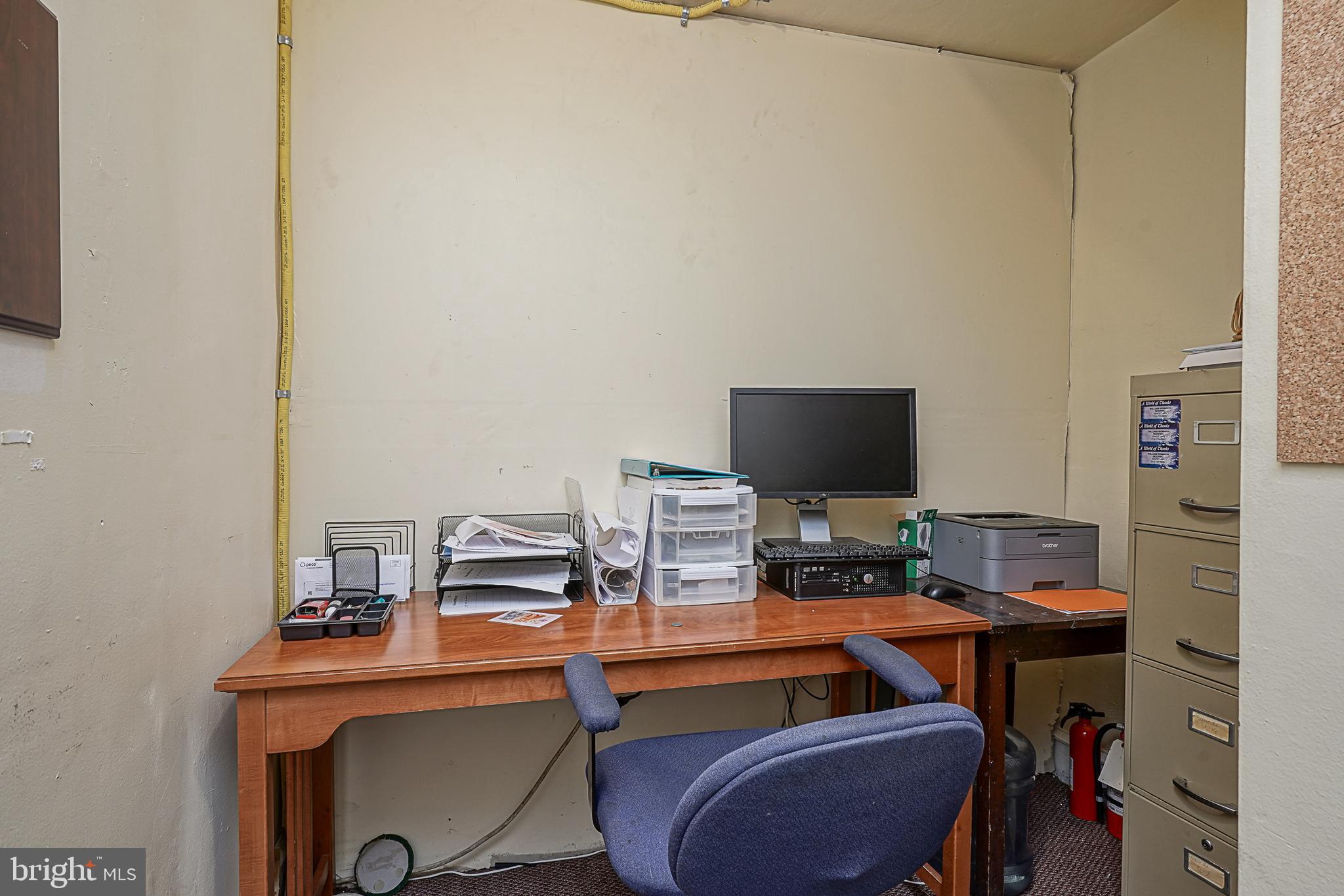 BRIDESBURG - Commercial Sale