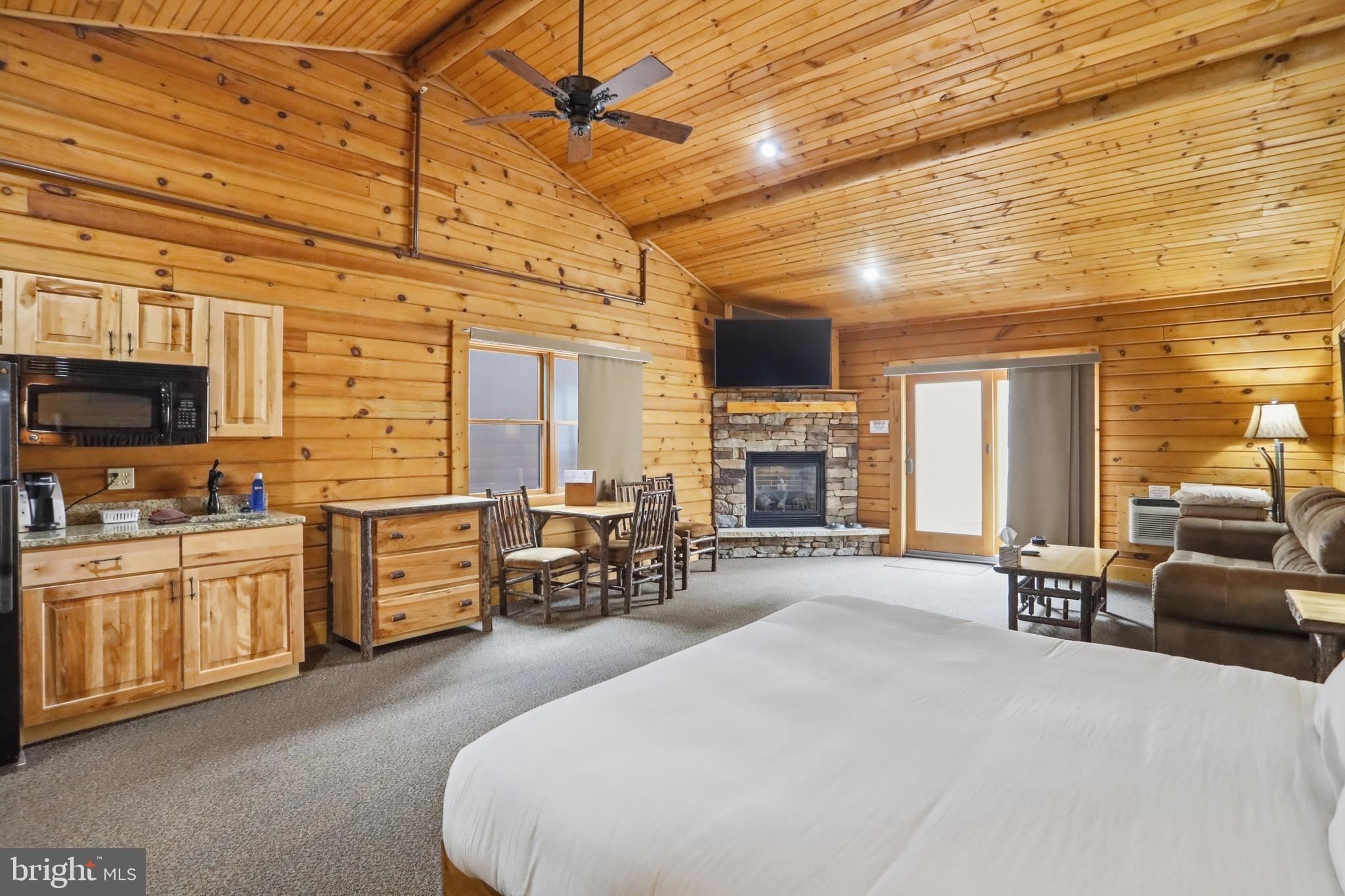 THE LODGES AT SUNSET VILLAGE - Residential