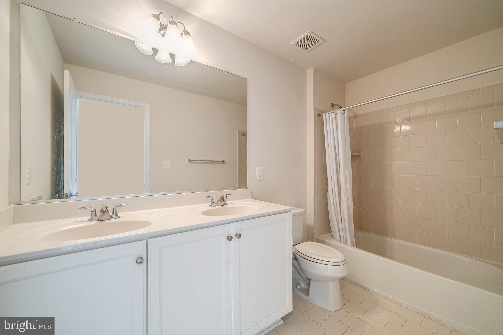 CAYDEN RIDGE - Residential