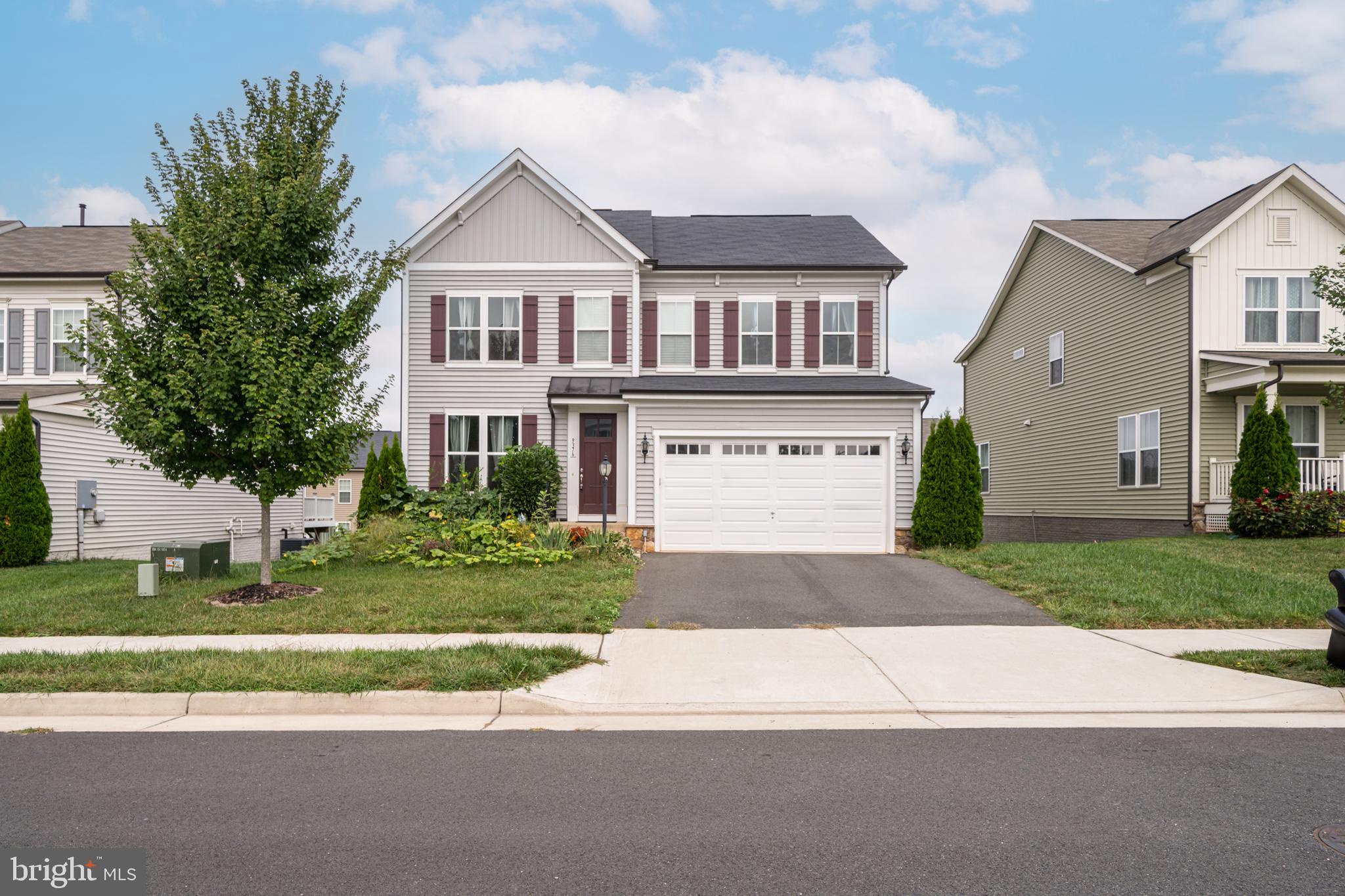 CAYDEN RIDGE - Residential