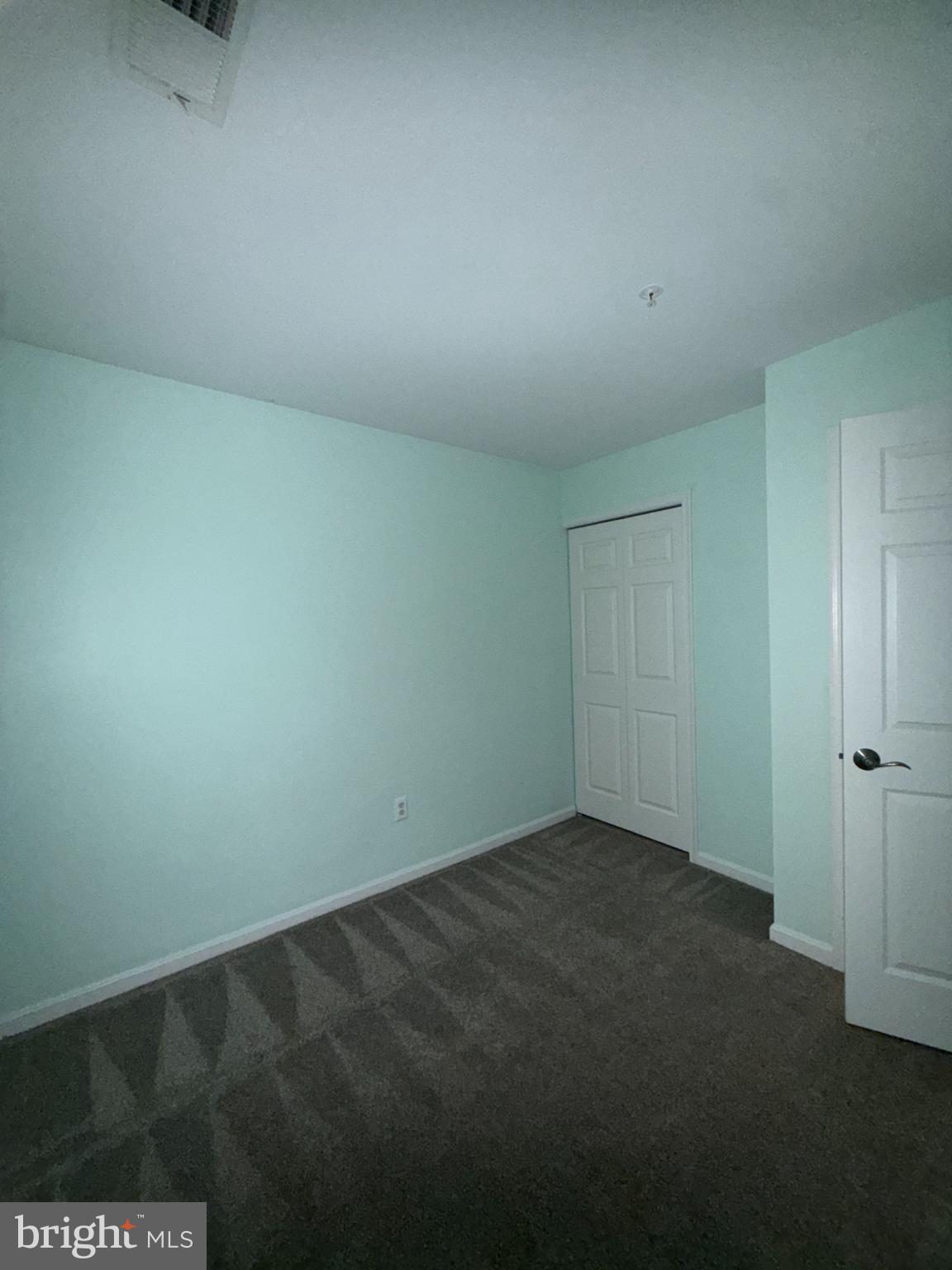 HUNTERS CROSSING - Residential