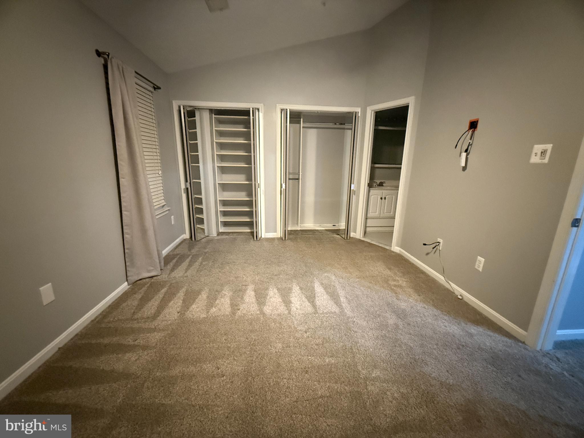 HUNTERS CROSSING - Residential