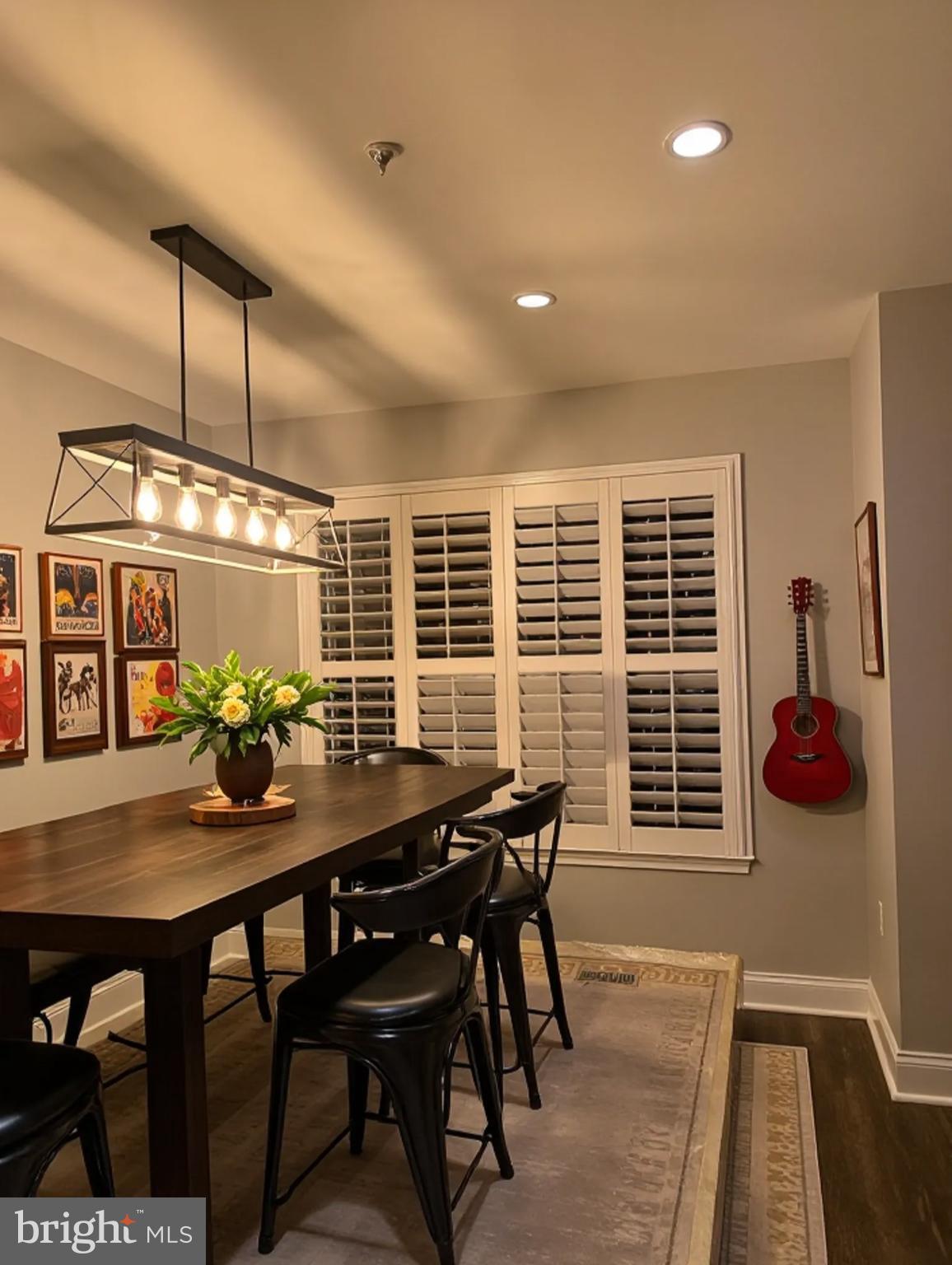 HUNTERS CROSSING - Residential