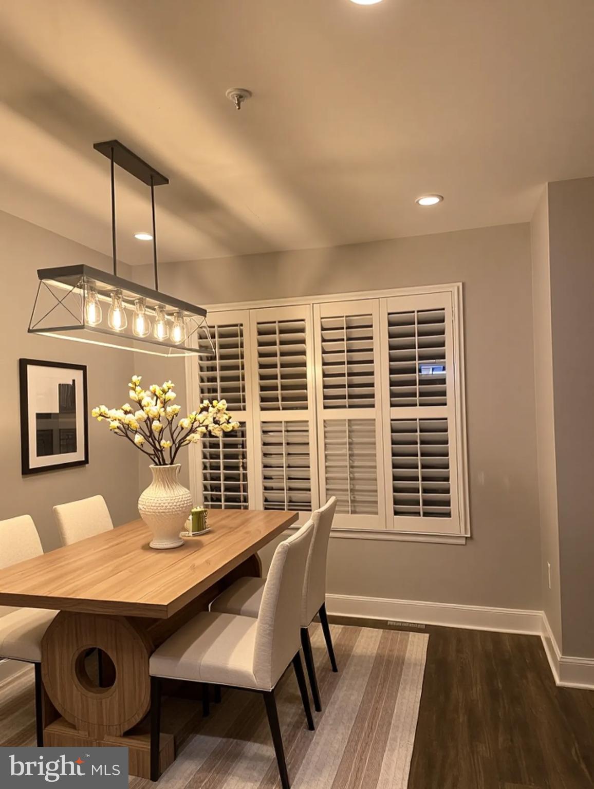 HUNTERS CROSSING - Residential