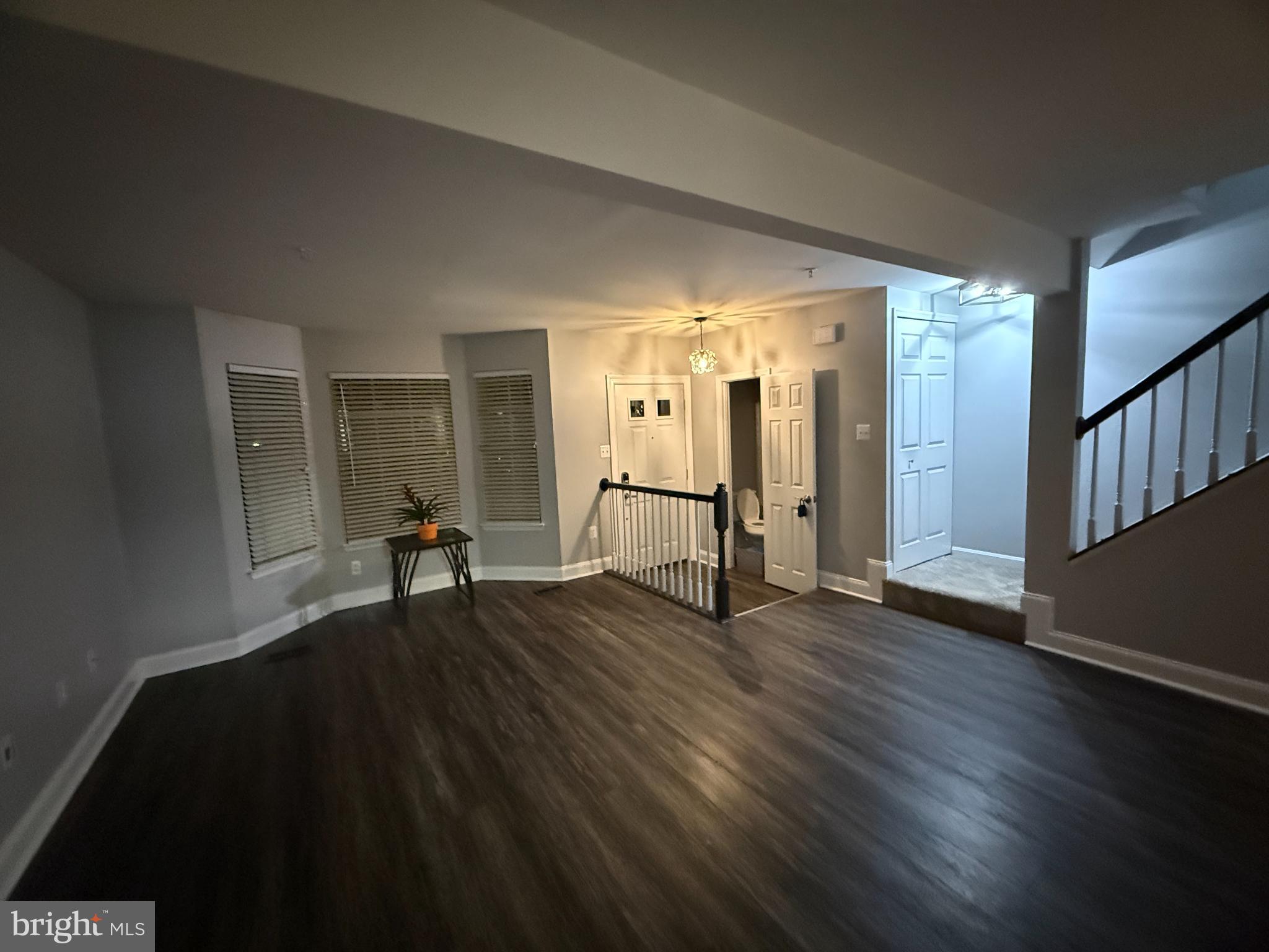 HUNTERS CROSSING - Residential