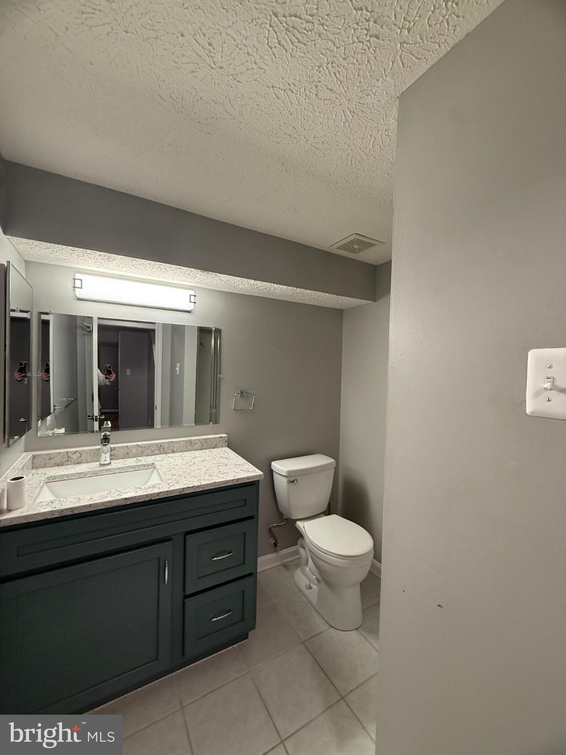 HUNTERS CROSSING - Residential