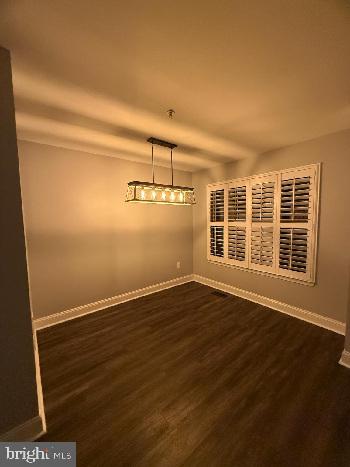 HUNTERS CROSSING - Residential