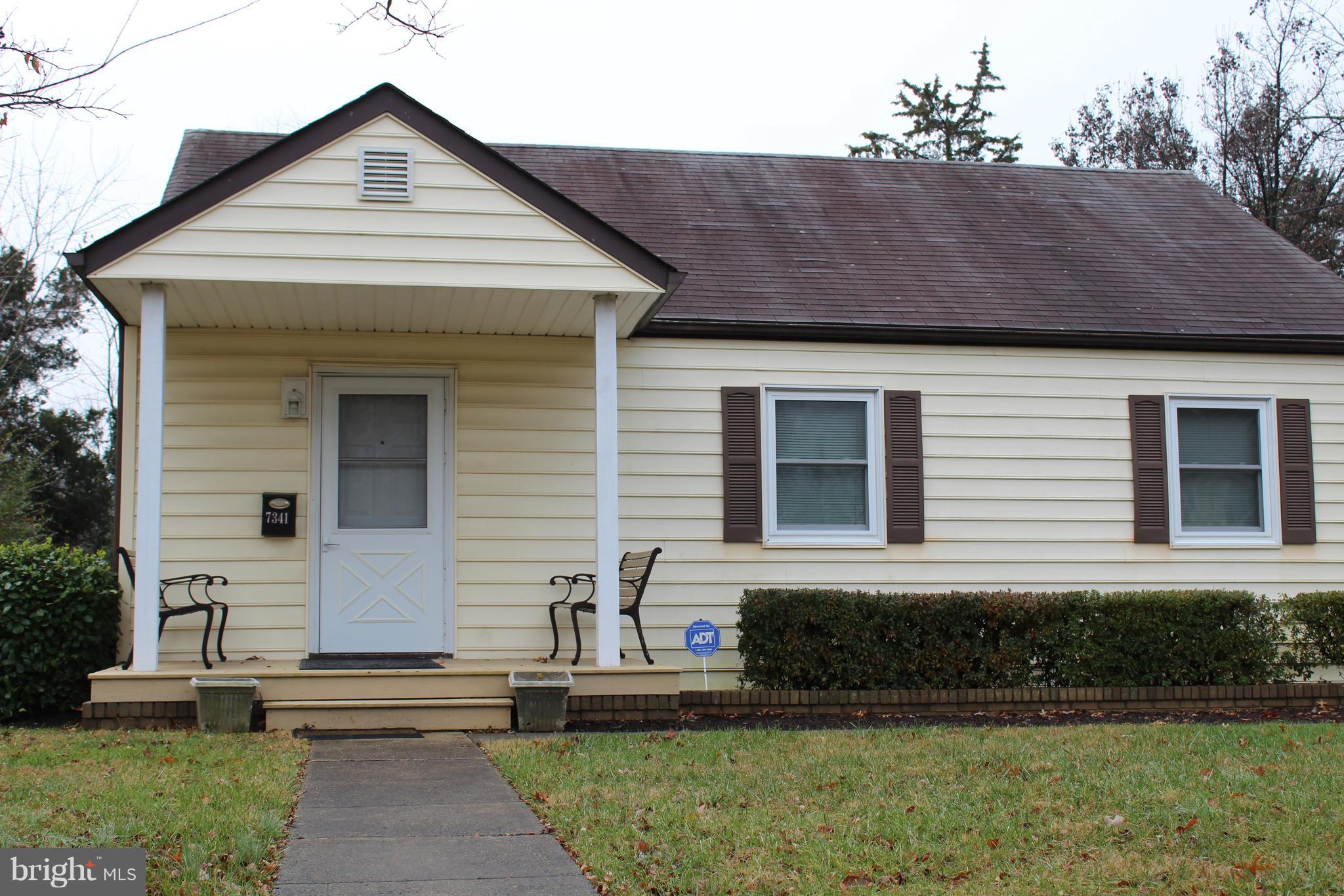 PIMMIT HILLS - Residential Lease