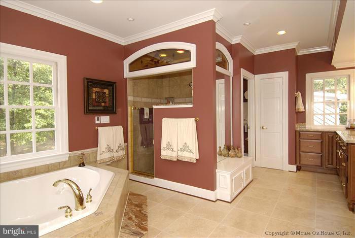 POSSUM HOLLOW FARM - Residential