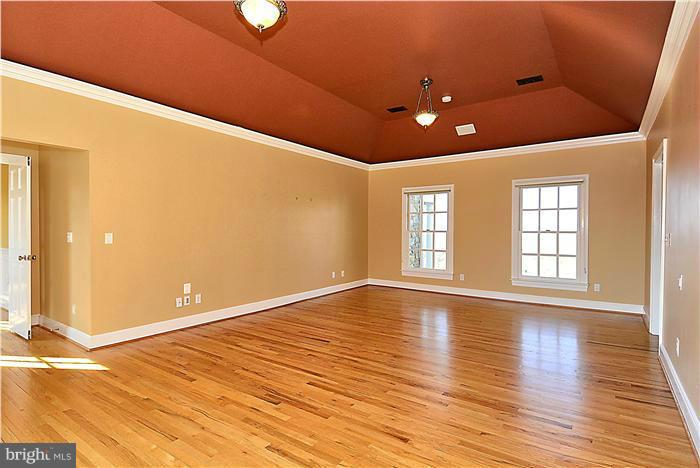 POSSUM HOLLOW FARM - Residential