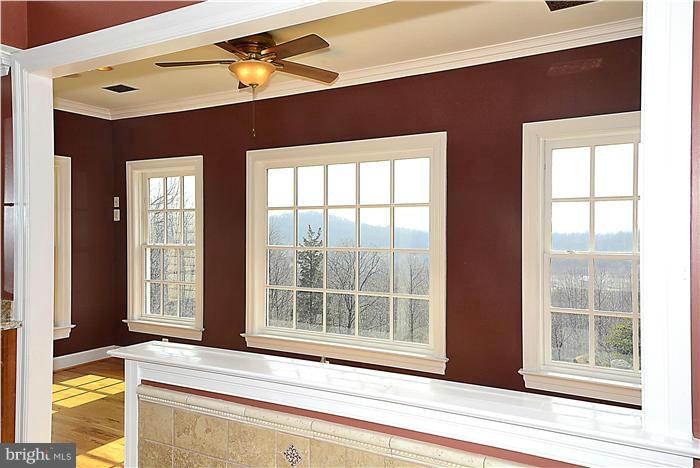 POSSUM HOLLOW FARM - Residential