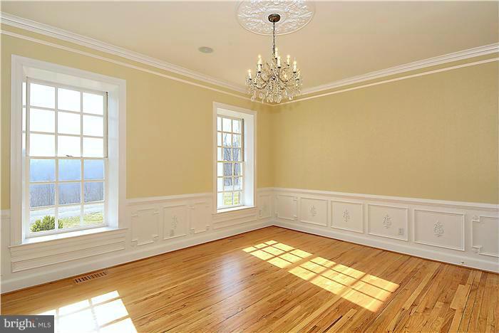 POSSUM HOLLOW FARM - Residential