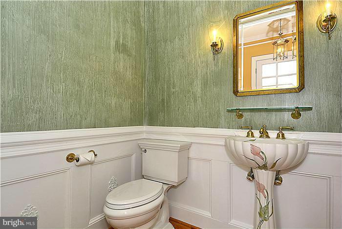 POSSUM HOLLOW FARM - Residential