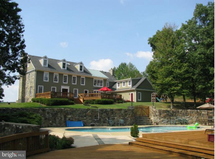 POSSUM HOLLOW FARM - Residential