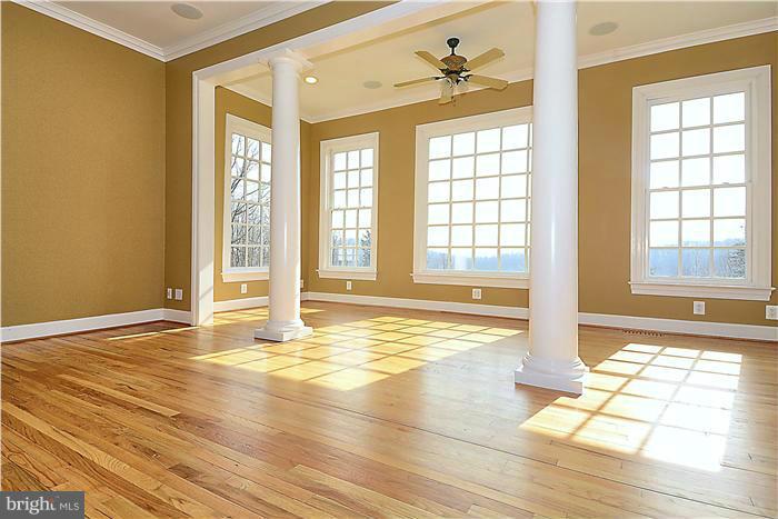 POSSUM HOLLOW FARM - Residential