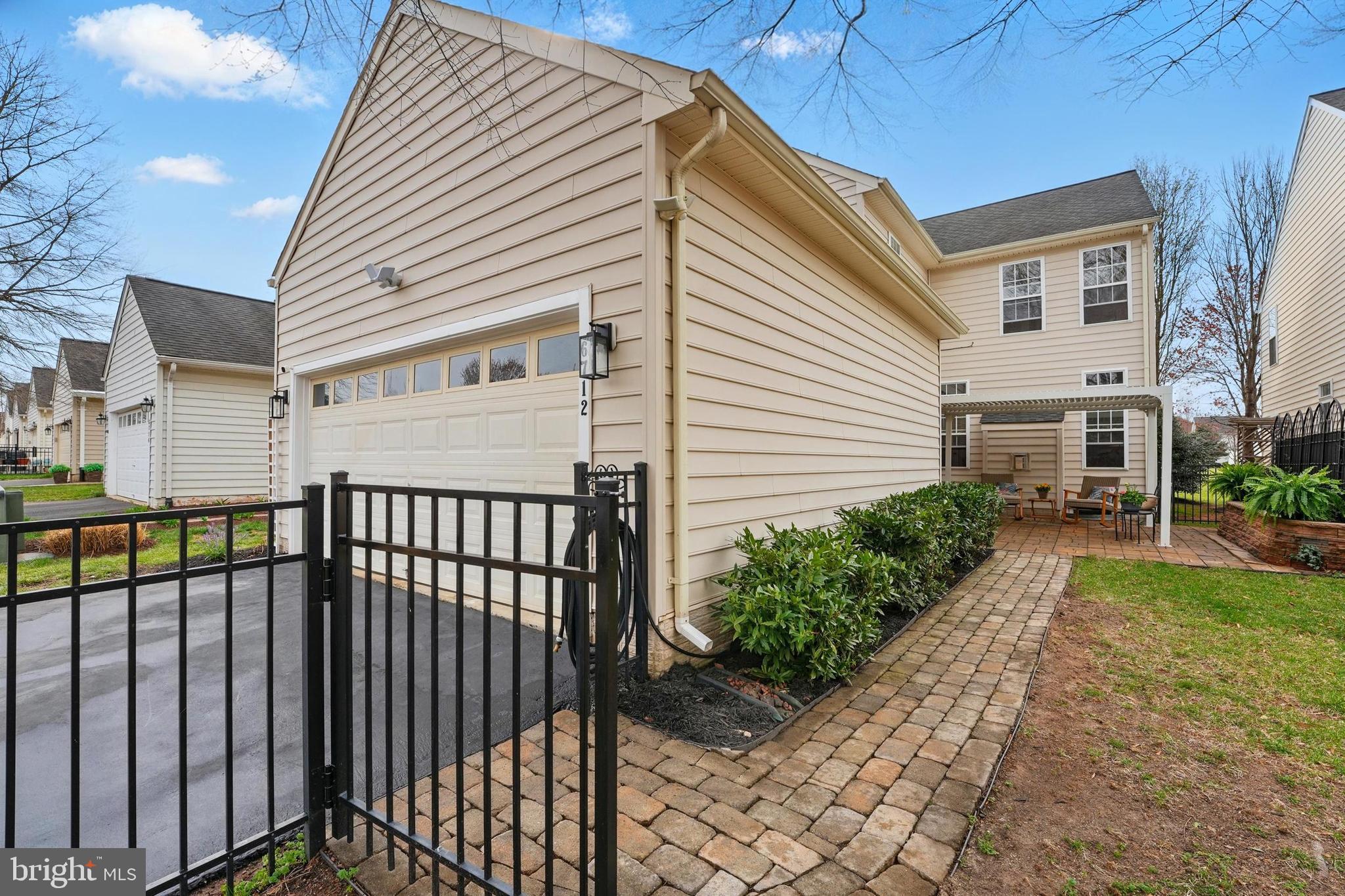 PIEDMONT SOUTH - Residential