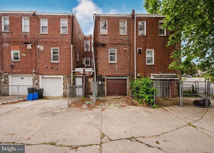 WEST OAK LANE - Residential