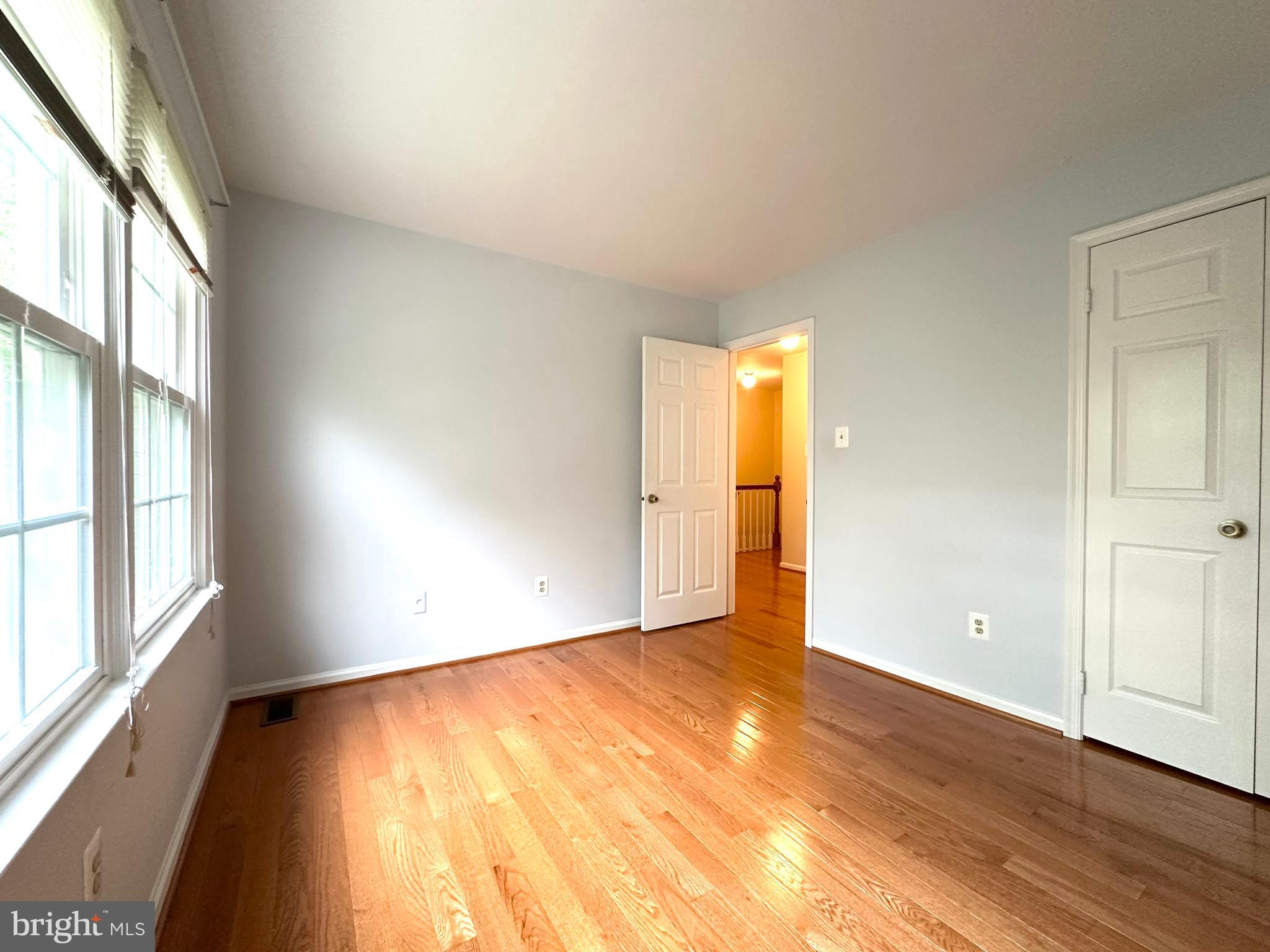 TOWNES OF WAKEFIELD - Residential Lease