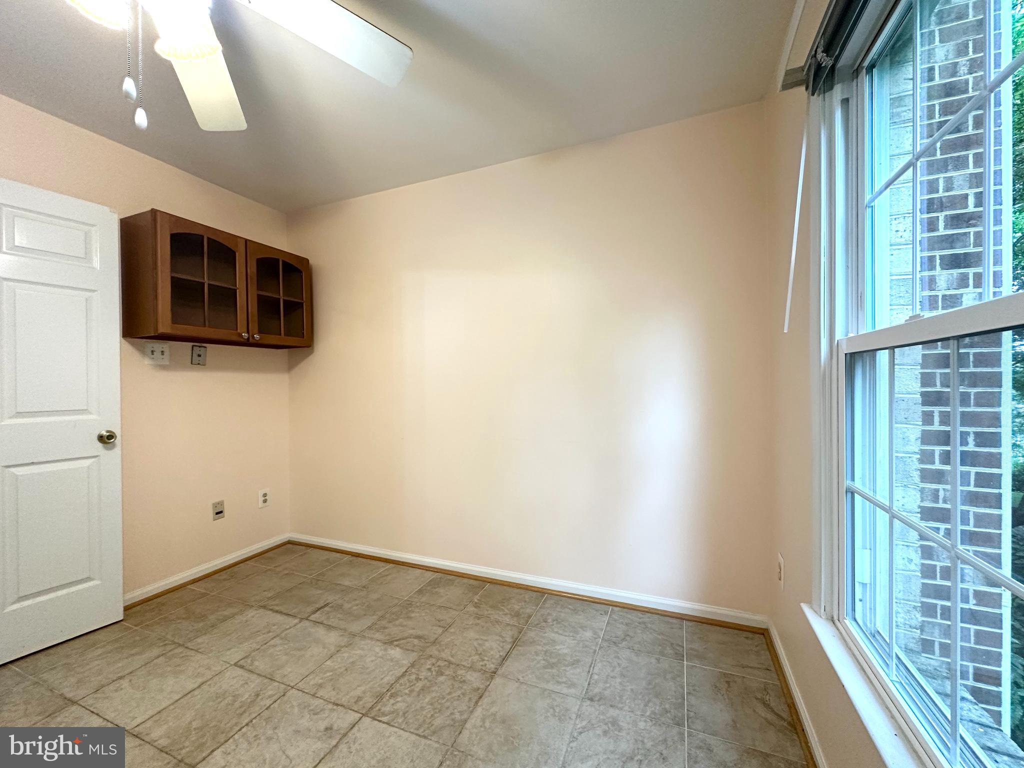 TOWNES OF WAKEFIELD - Residential Lease