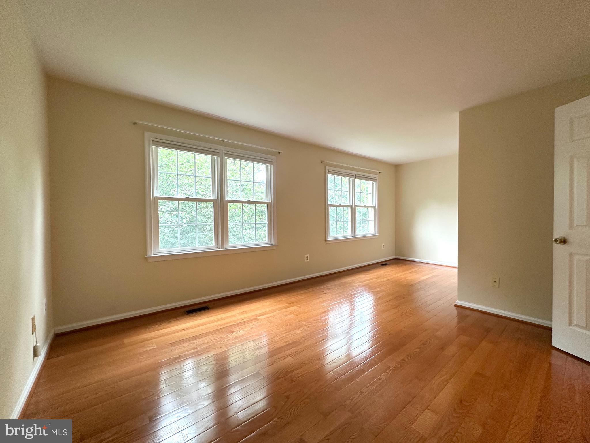 TOWNES OF WAKEFIELD - Residential Lease