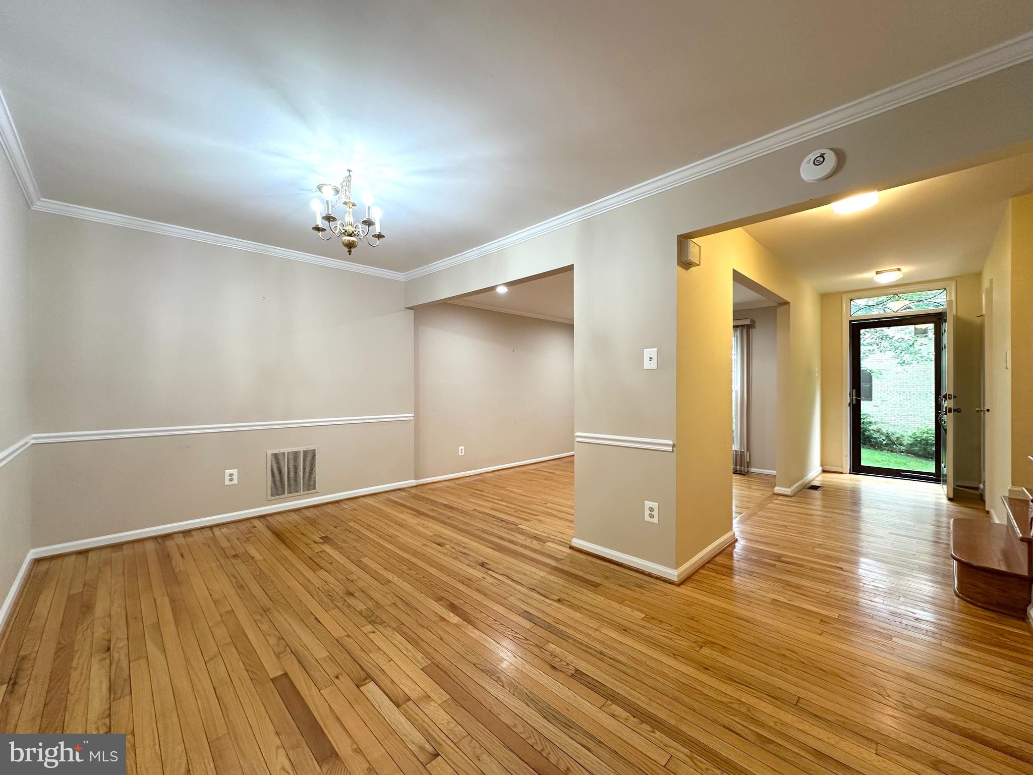 TOWNES OF WAKEFIELD - Residential Lease