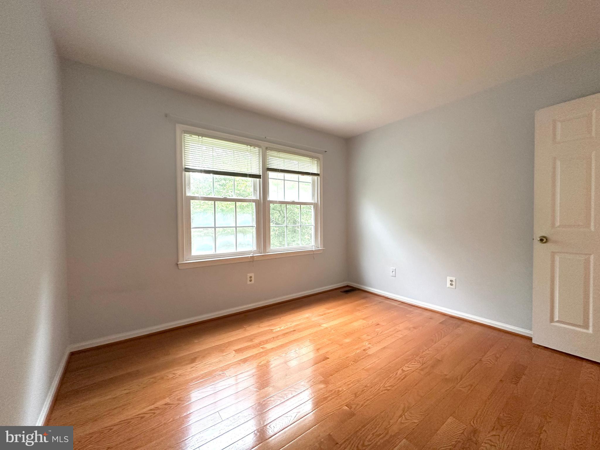 TOWNES OF WAKEFIELD - Residential Lease