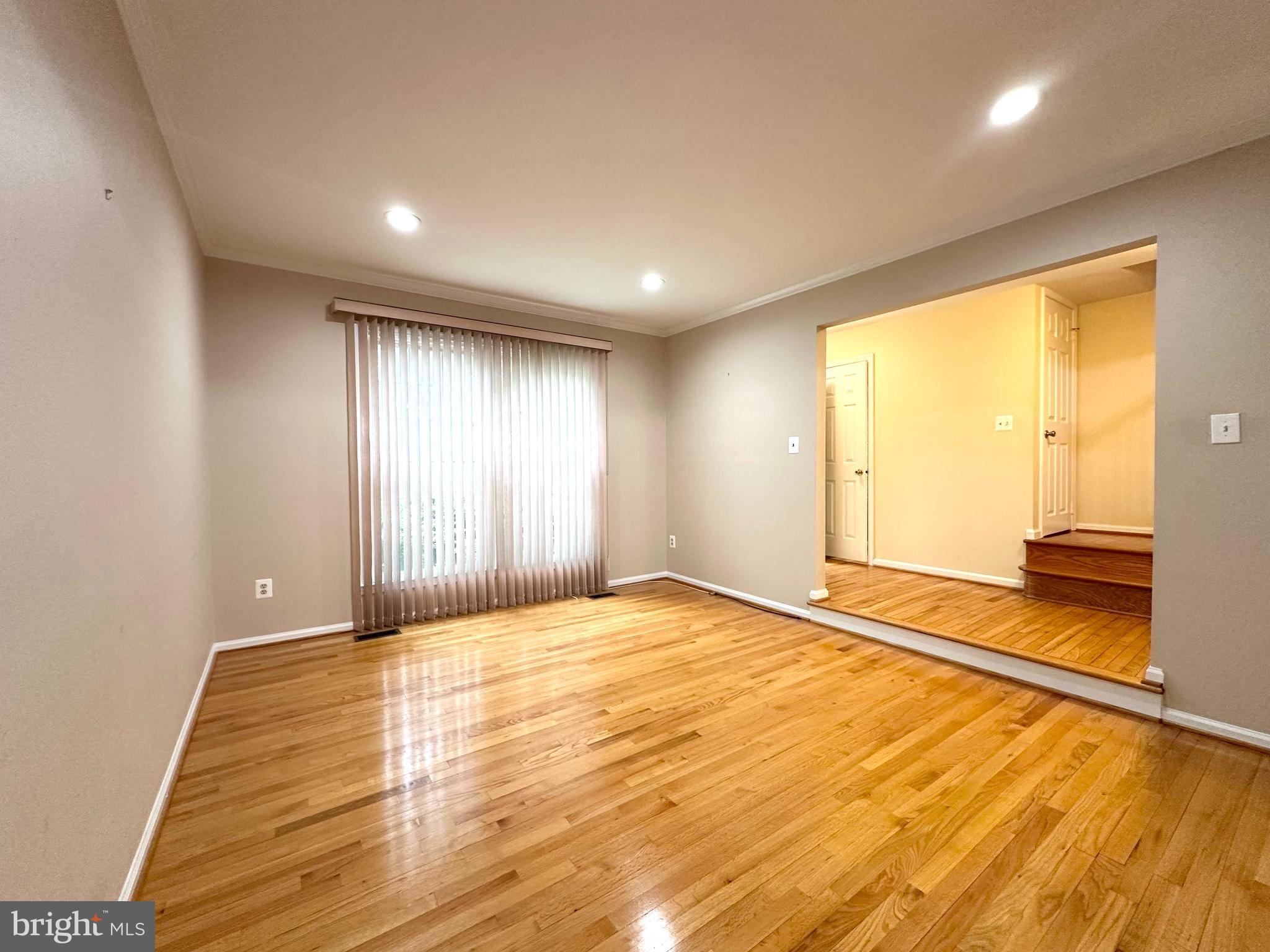 TOWNES OF WAKEFIELD - Residential Lease