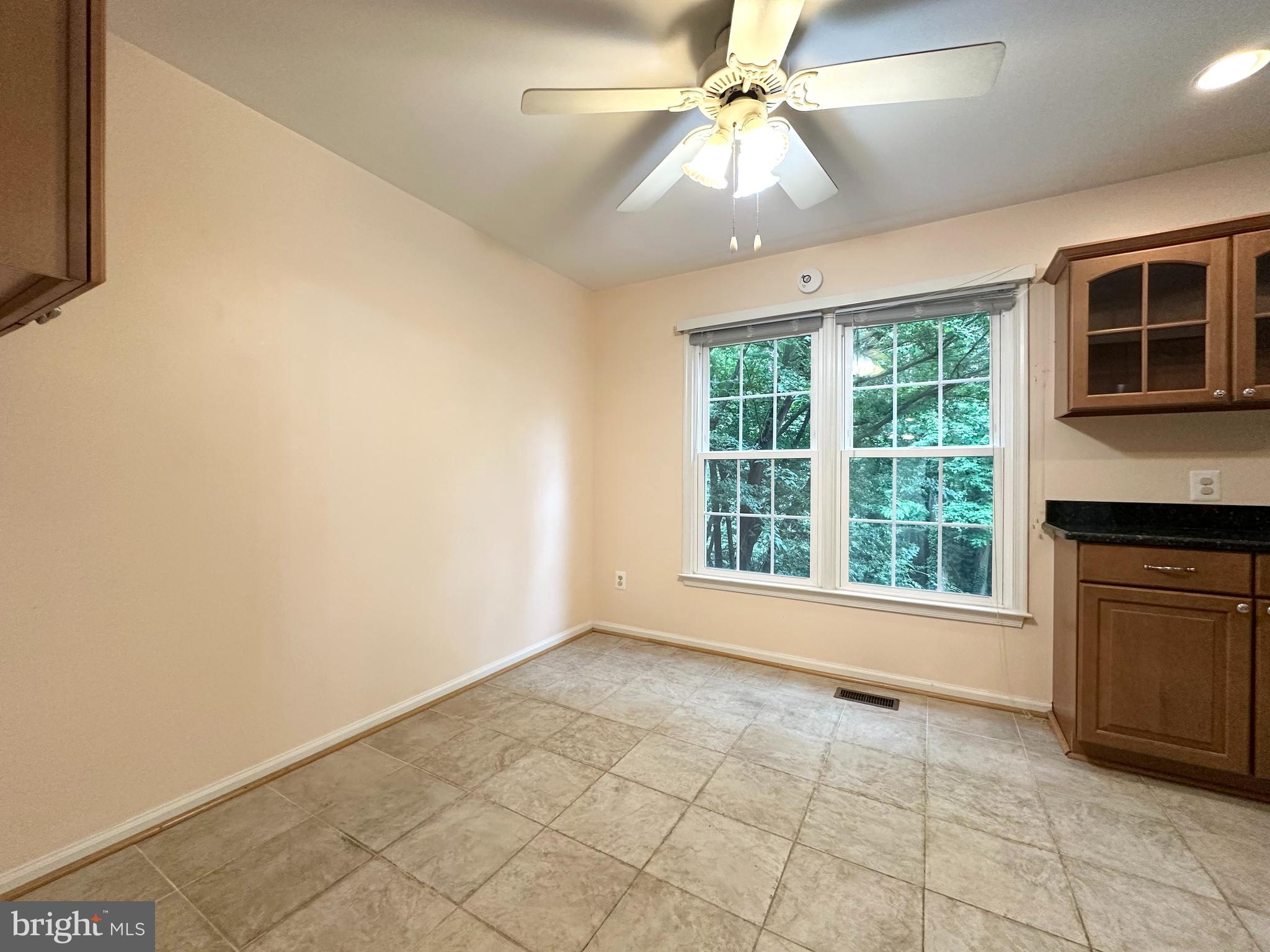 TOWNES OF WAKEFIELD - Residential Lease